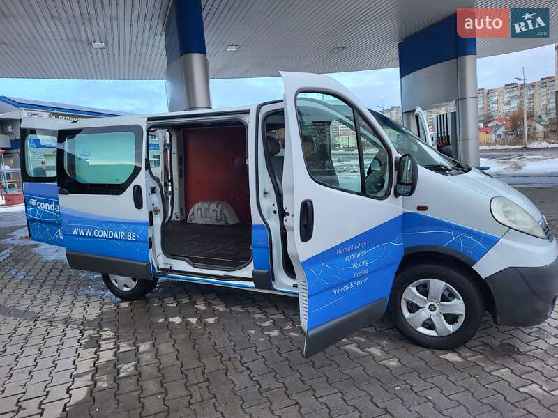 Грузопассажирский фургон Opel Vivaro 2011 в Хмельницком фото 39 Грузопассажирский фургон Opel Vivaro 2011 в Хмельницком