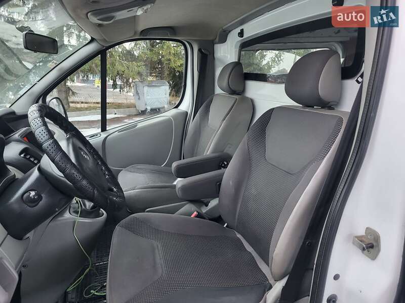 Грузопассажирский фургон Opel Vivaro 2011 в Хмельницком фото 74 Грузопассажирский фургон Opel Vivaro 2011 в Хмельницком