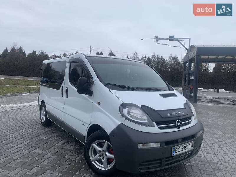 Opel Vivaro 2003
