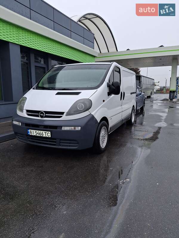 Opel Vivaro 2003