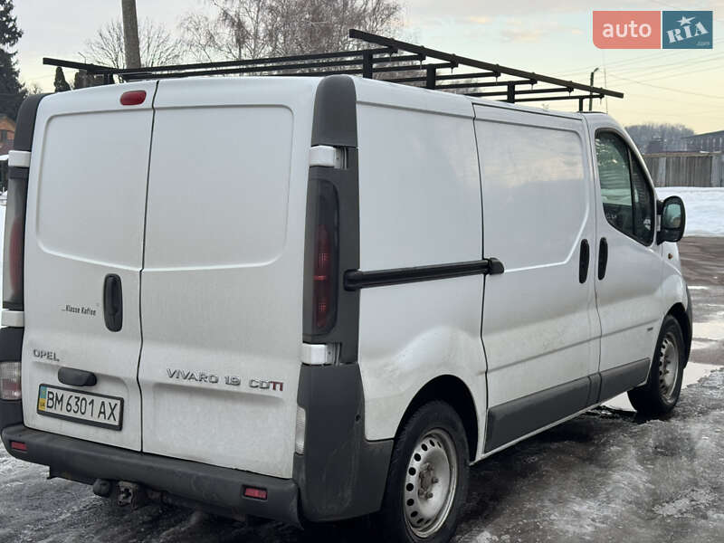 Грузовой фургон Opel Vivaro 2004 в Конотопе