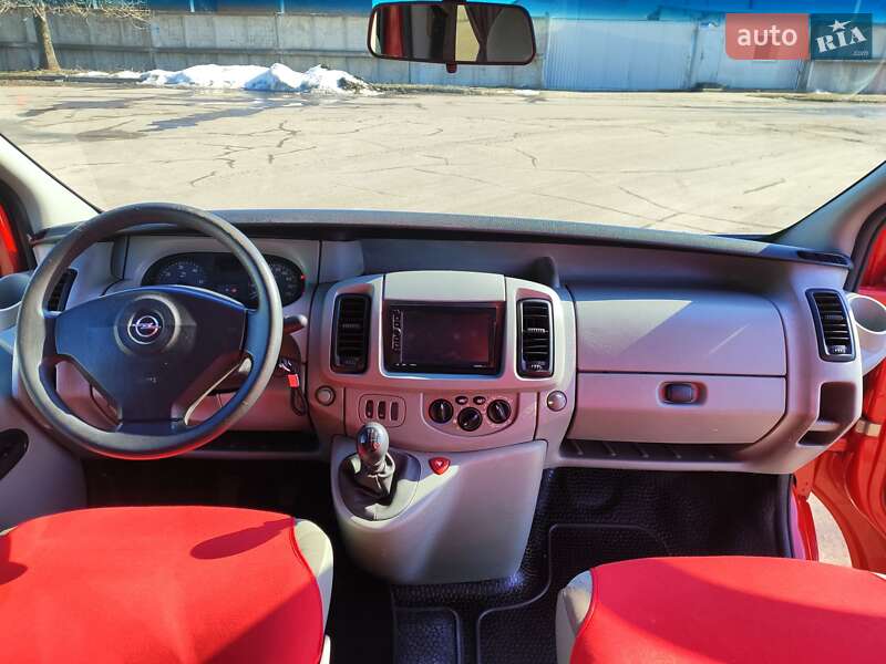Минивэн Opel Vivaro 2006 в Шептицькому