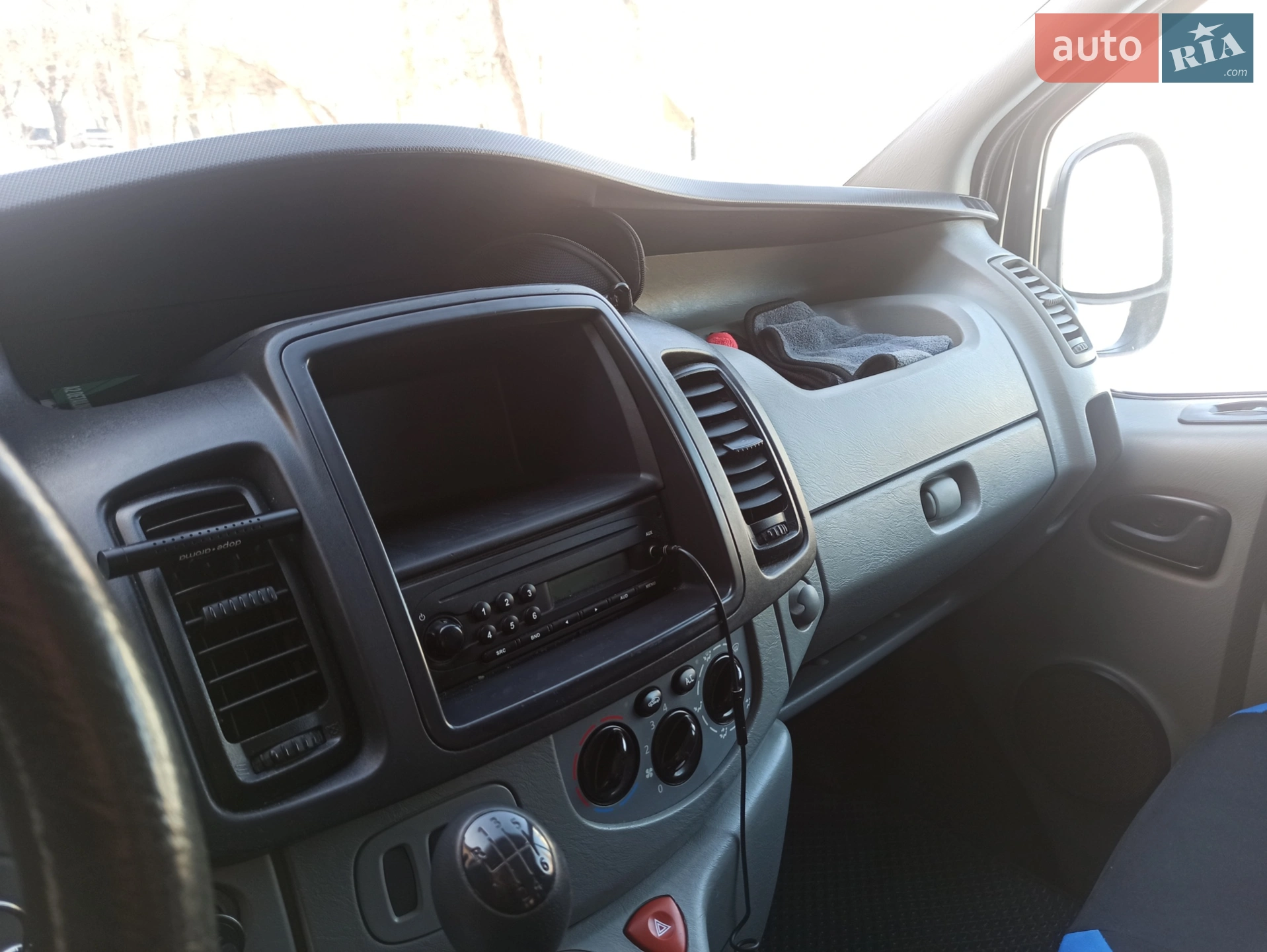 2011 Opel Vivaro - мініатюра 12