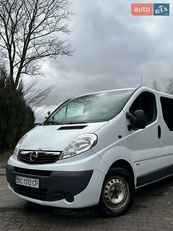 Мінівен Opel Vivaro 2008 в Самборі