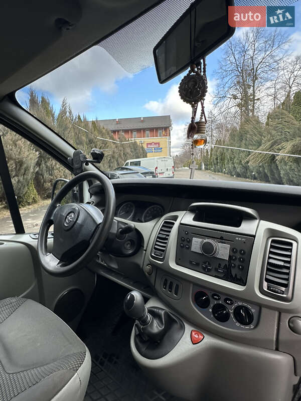 Мінівен Opel Vivaro 2008 в Самборі