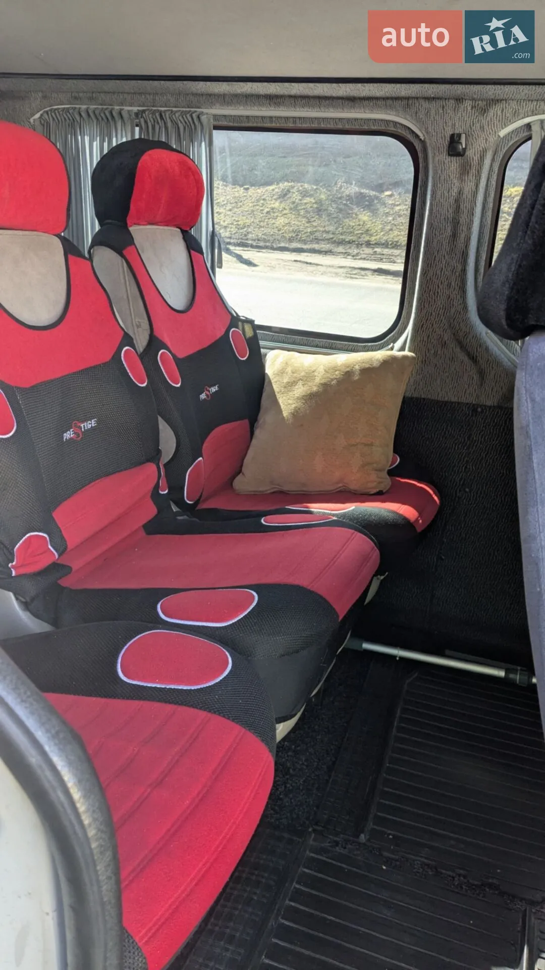 2011 Opel Vivaro - мініатюра 8
