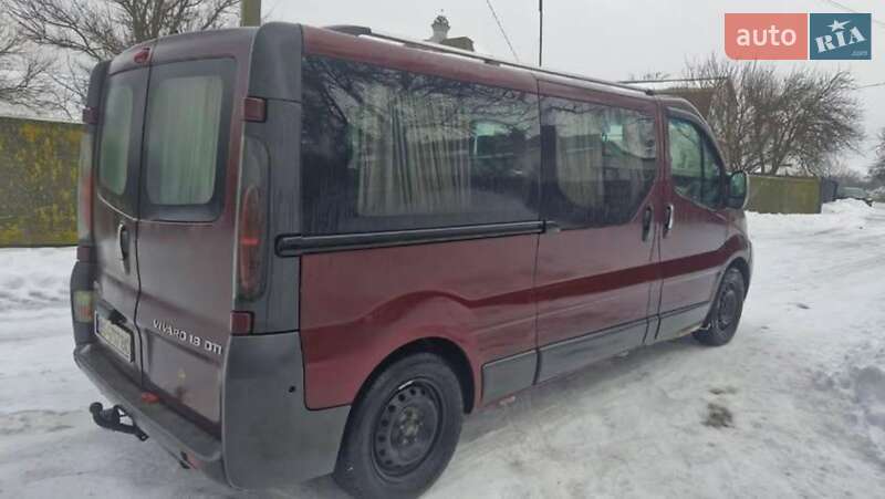 Минивэн Opel Vivaro 2003 в Варве