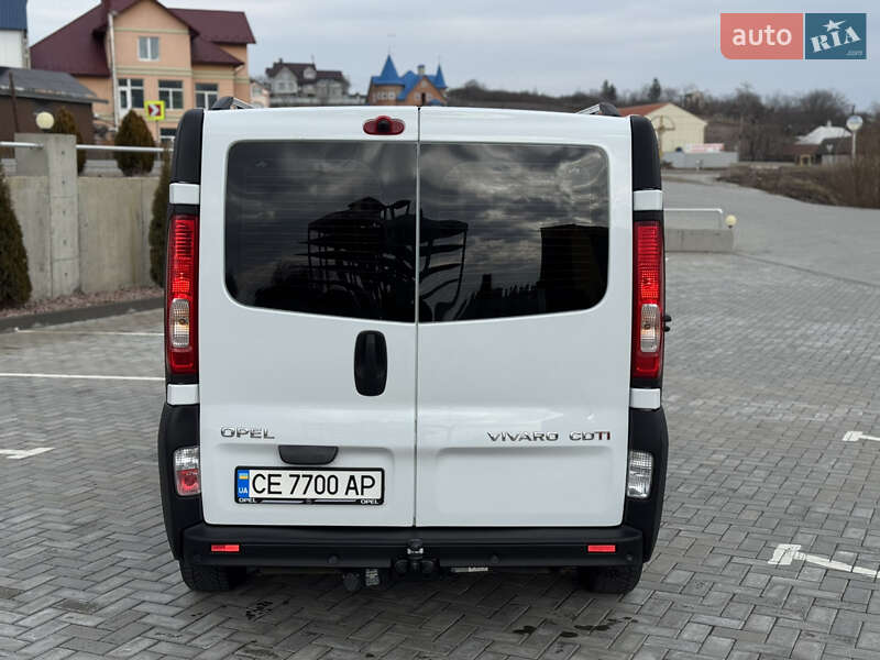 Минивэн Opel Vivaro 2014 в Черновцах