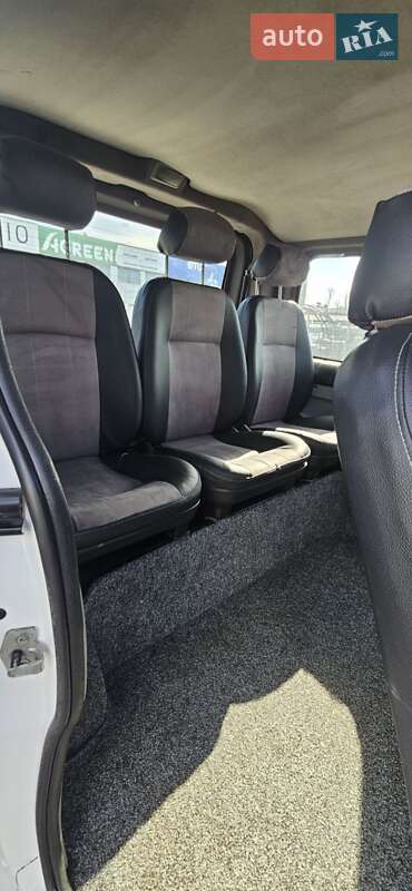 Минивэн Opel Vivaro 2006 в Виннице