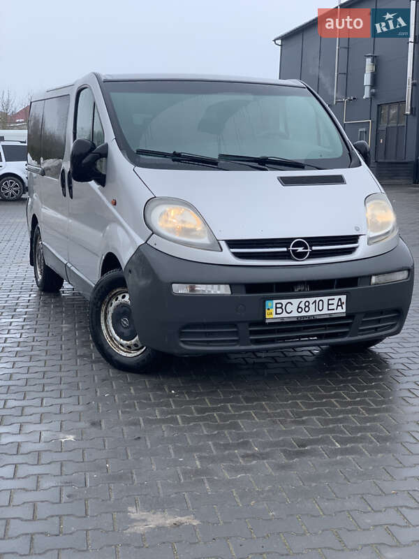 Opel Vivaro 2005