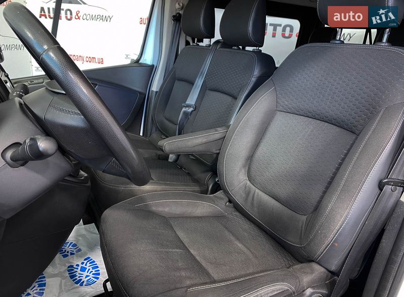 Минивэн Opel Vivaro 2014 в Львове