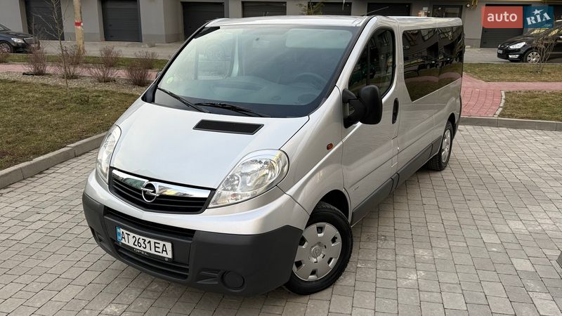 Минивэн Opel Vivaro 2012 в Ивано-Франковске