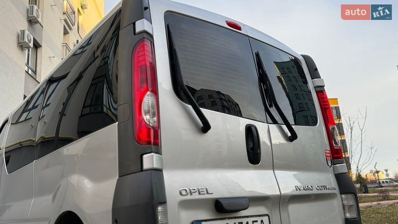 Минивэн Opel Vivaro 2012 в Ивано-Франковске
