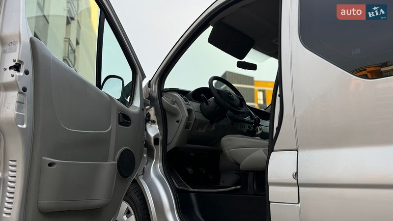Минивэн Opel Vivaro 2012 в Ивано-Франковске