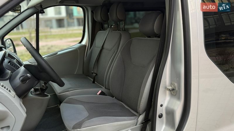 Минивэн Opel Vivaro 2012 в Ивано-Франковске