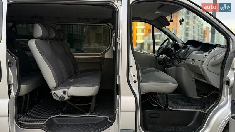 Минивэн Opel Vivaro 2012 в Ивано-Франковске