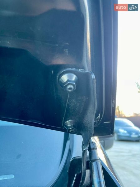 Грузопассажирский фургон Opel Vivaro 2015 в Млинове