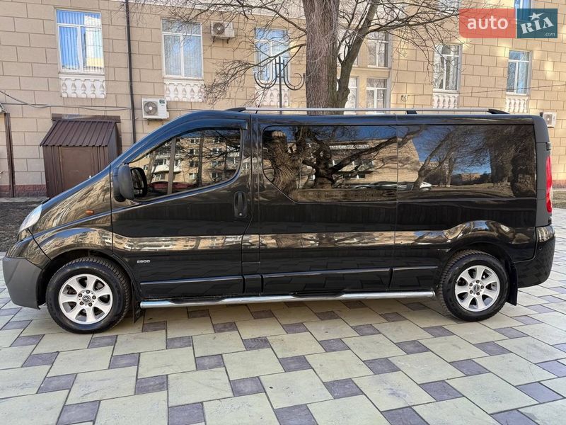 Минивэн Opel Vivaro 2008 в Кривом Роге