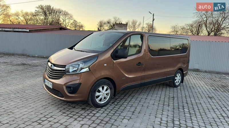 Минивэн Opel Vivaro 2015 в Кременчуге
