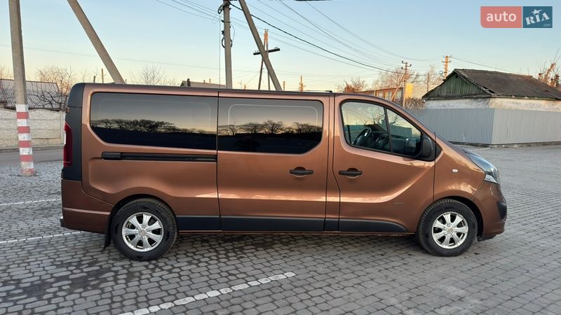 Минивэн Opel Vivaro 2015 в Кременчуге