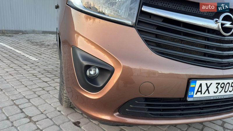 Минивэн Opel Vivaro 2015 в Кременчуге