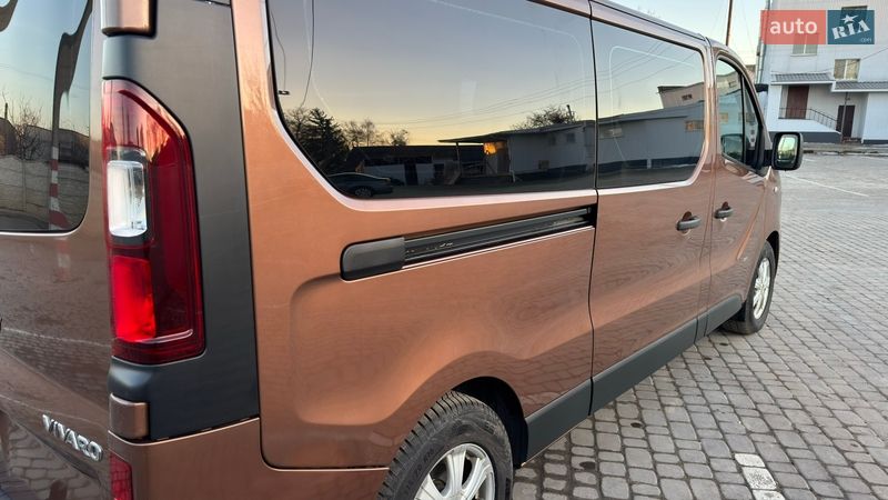Минивэн Opel Vivaro 2015 в Кременчуге