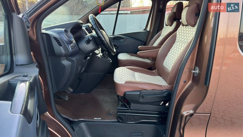 Минивэн Opel Vivaro 2015 в Кременчуге