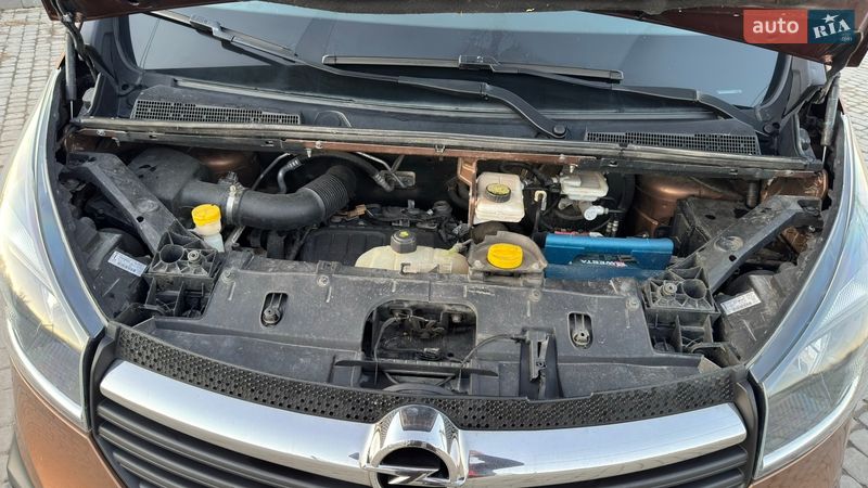 Минивэн Opel Vivaro 2015 в Кременчуге