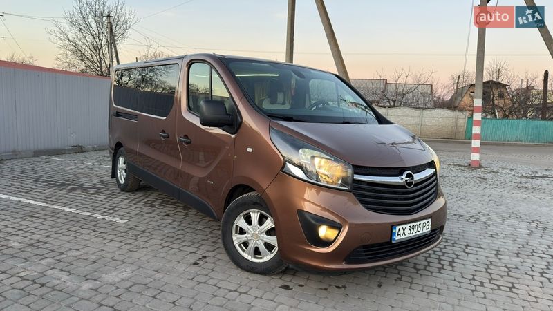 Минивэн Opel Vivaro 2015 в Кременчуге