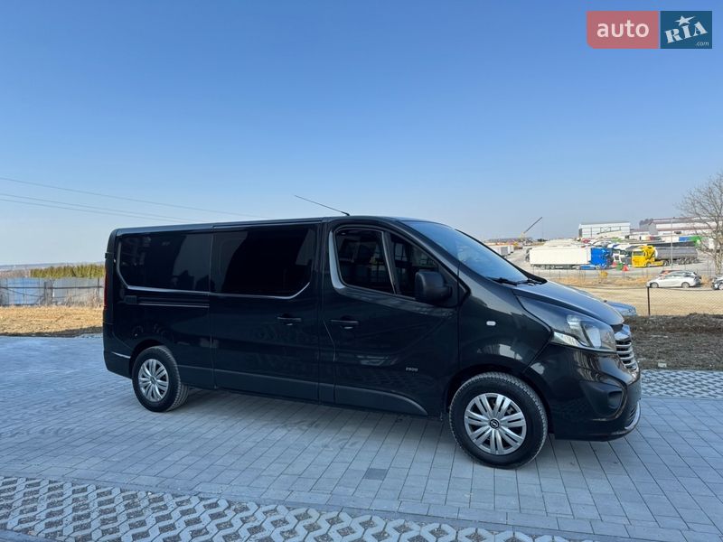 Минивэн Opel Vivaro 2016 в Львове