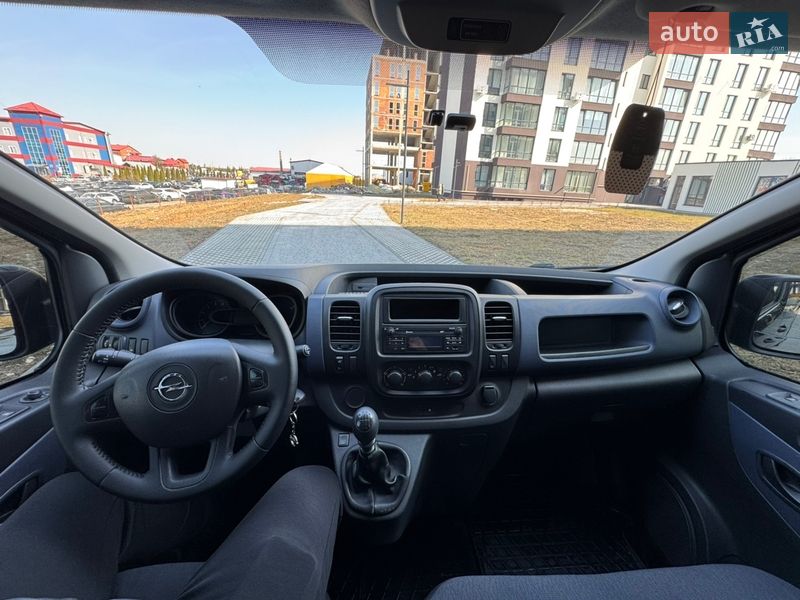 Минивэн Opel Vivaro 2016 в Львове