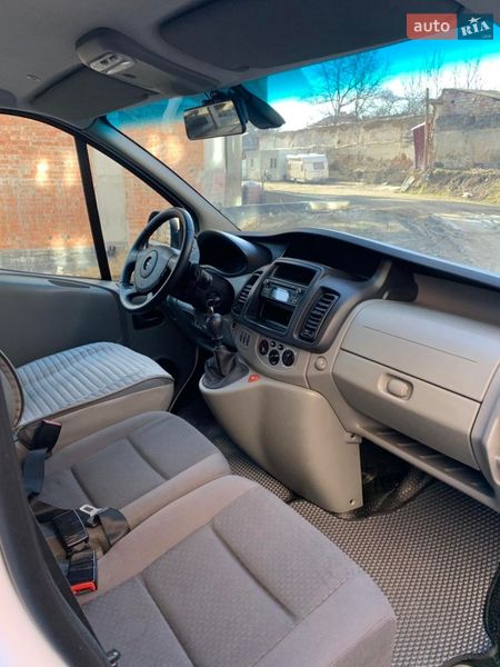 Минивэн Opel Vivaro 2014 в Черновцах