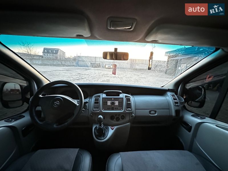Минивэн Opel Vivaro 2007 в Теофиполе