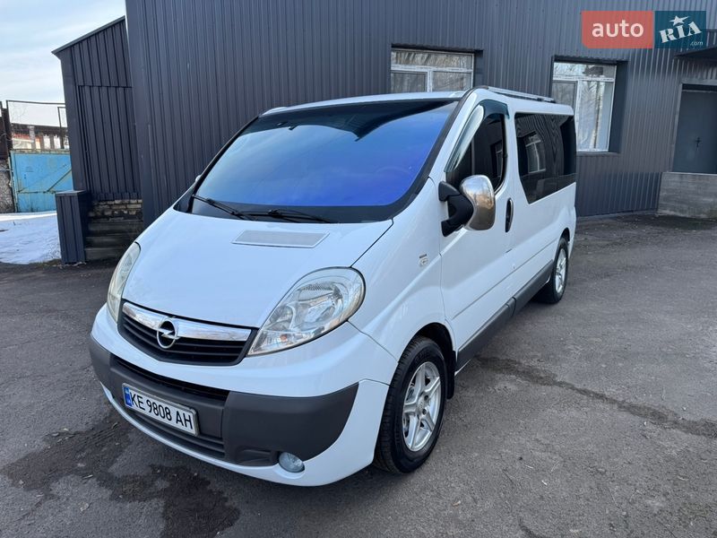 Мінівен Opel Vivaro 2008 в Чернігові