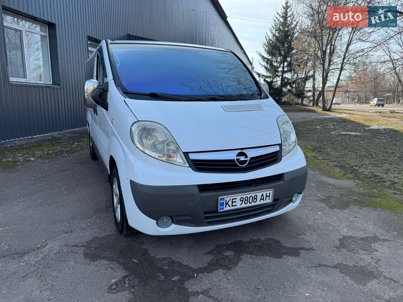 Мінівен Opel Vivaro 2008 в Чернігові