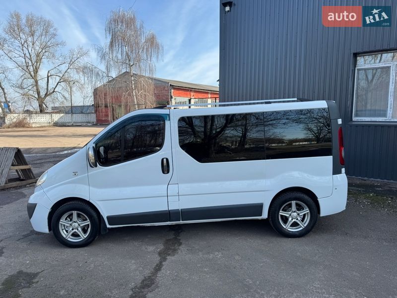Мінівен Opel Vivaro 2008 в Чернігові