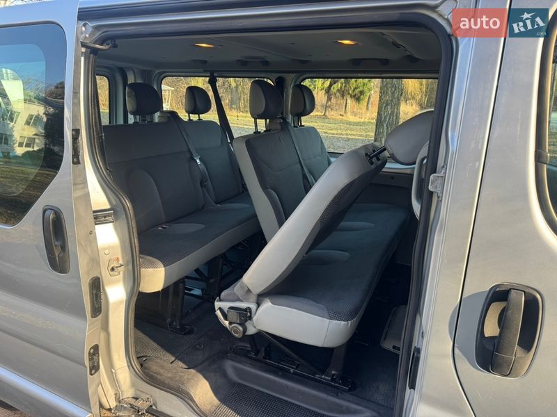 Минивэн Opel Vivaro 2011 в Луцке