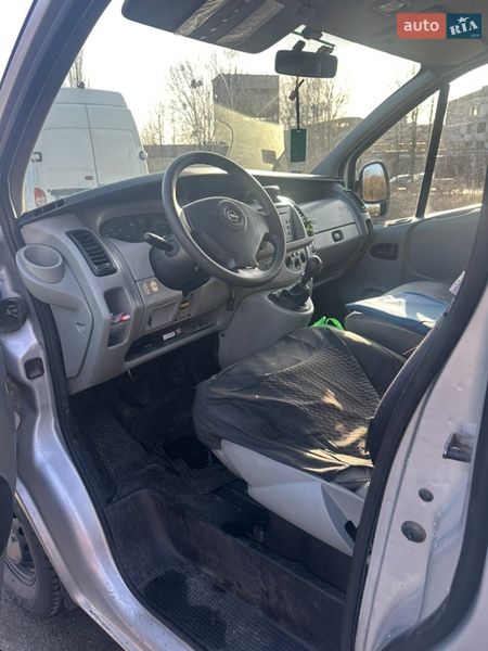 Opel Vivaro 2004 Opel Vivaro 2004