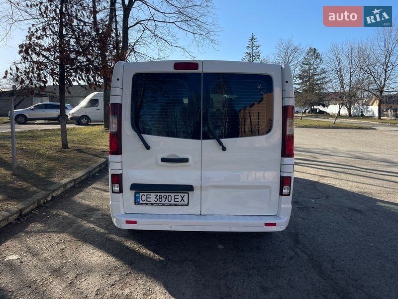 Минивэн Opel Vivaro 2017 в Черновцах