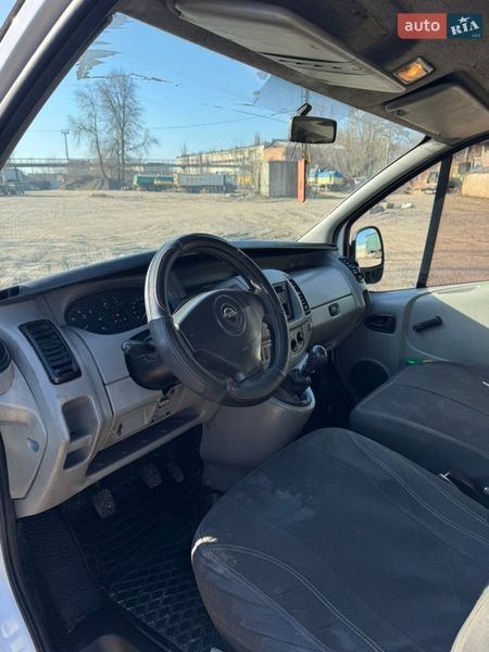 Вантажний фургон Opel Vivaro 2001 в Одесі