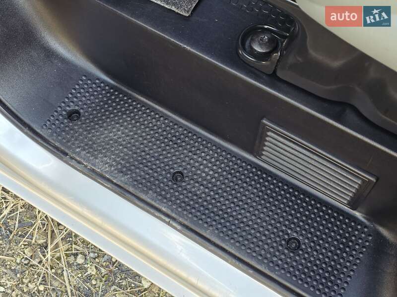 Минивэн Opel Vivaro 2011 в Тернополе