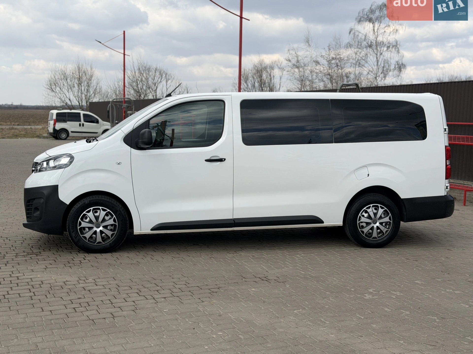 2021 Opel Vivaro - мініатюра 9
