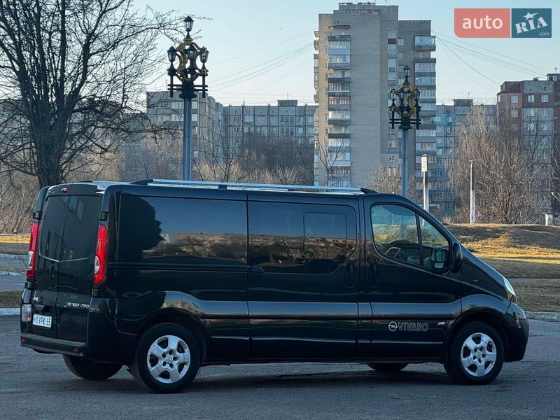Мінівен Opel Vivaro 2013 в Рівному
