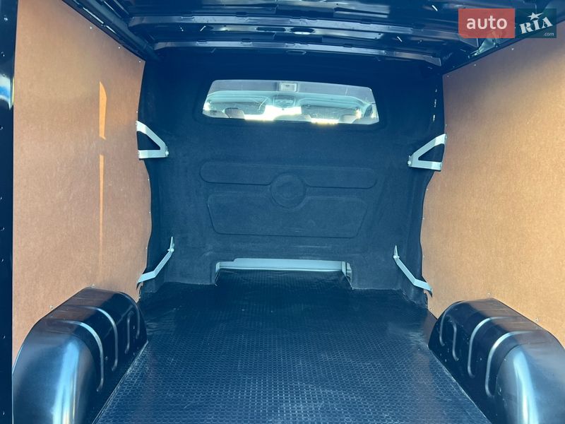 Мінівен Opel Vivaro 2013 в Рівному