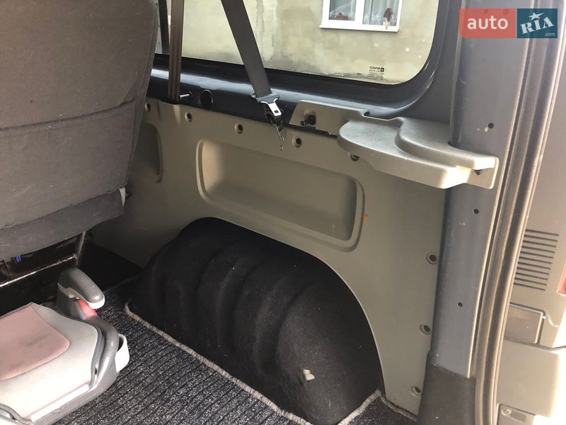 Минивэн Opel Vivaro 2011 в Яворове фото 12 Минивэн Opel Vivaro 2011 в Яворове