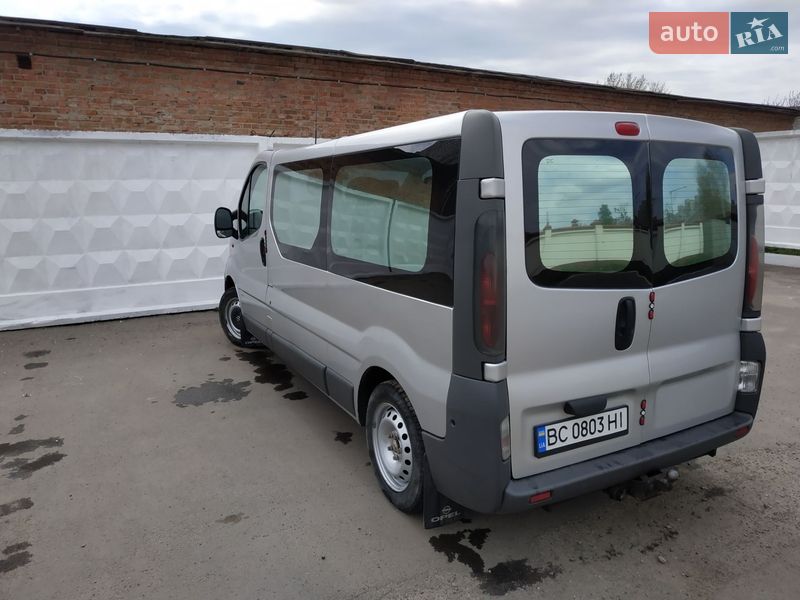 Мінівен Opel Vivaro 2006 в Яворові