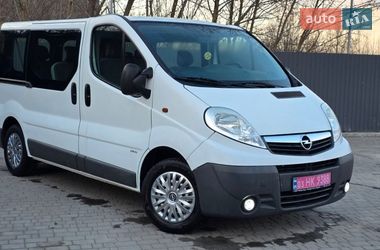 Мінівен Opel Vivaro 2011 в Рівному