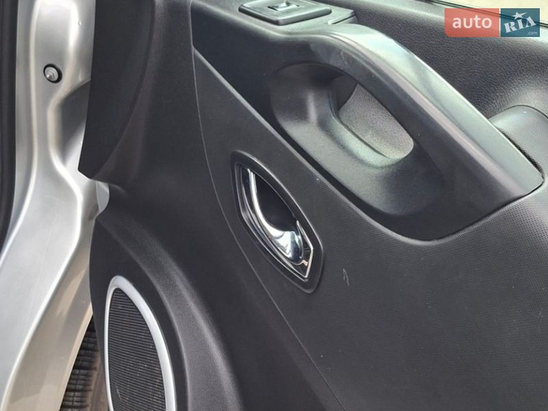 Мінівен Opel Vivaro 2018 в Львові