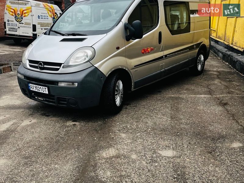 Мінівен Opel Vivaro 2005 в Харкові