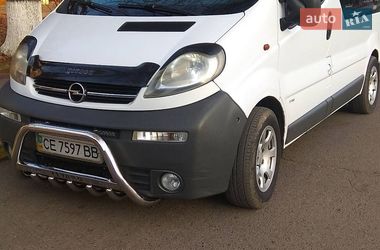 Мінівен Opel Vivaro 2003 в Чернівцях